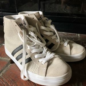 Adidas Hightop Sneakers